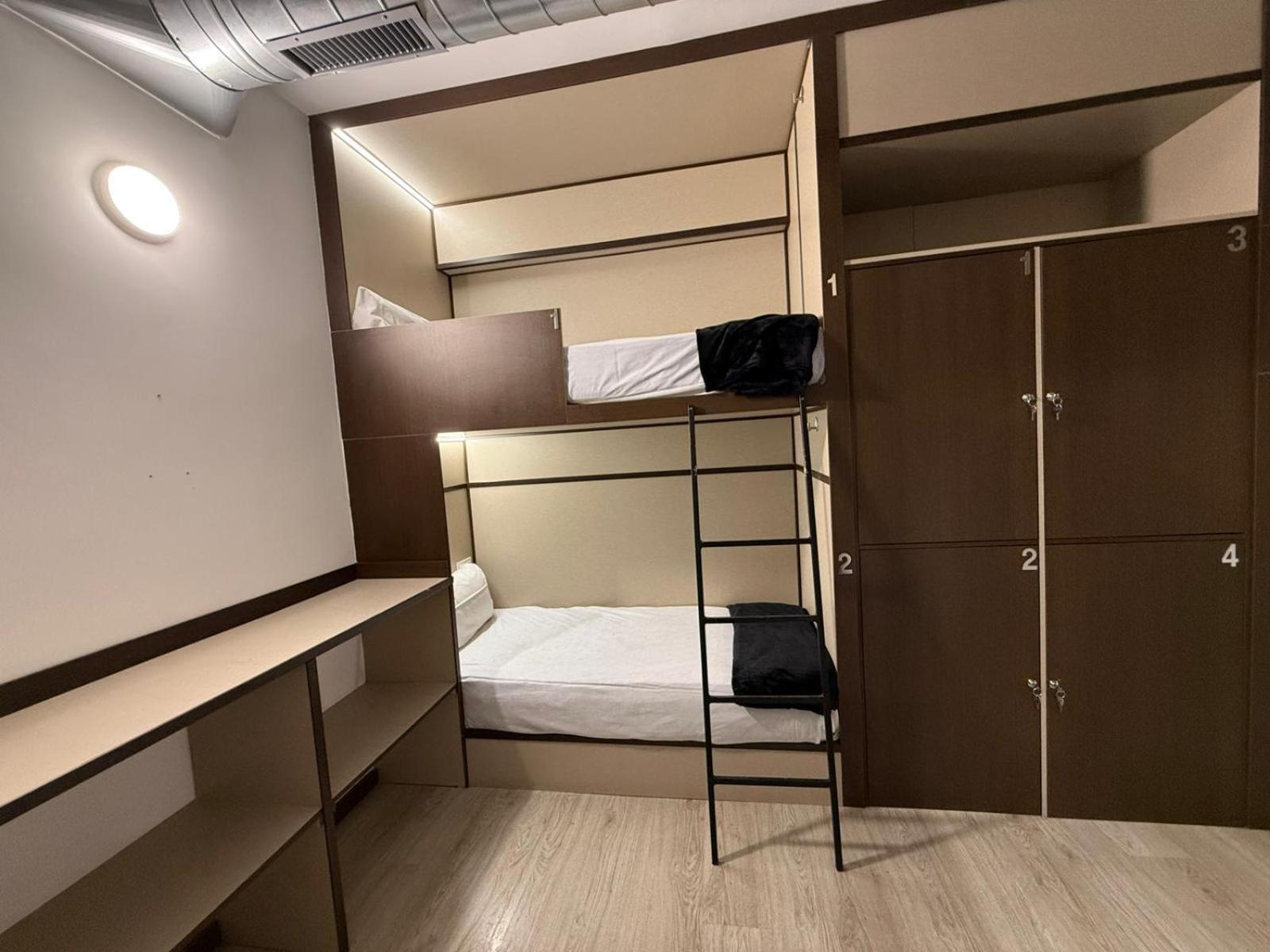 Hostel Tkh-Rooms Mate Madrid Ngoại thất bức ảnh
