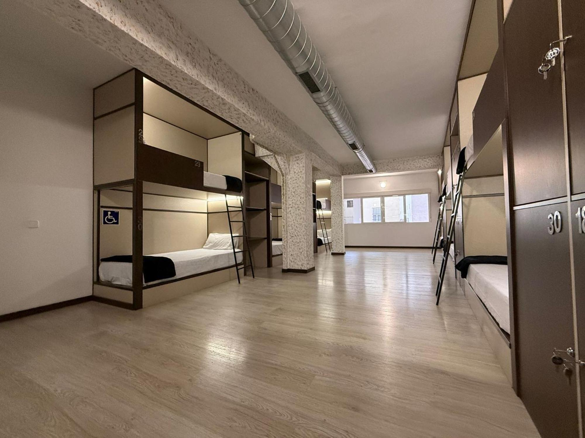 Hostel Tkh-Rooms Mate Madrid Ngoại thất bức ảnh